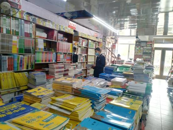 敦化市市场监管局开展学生文化用品及茶壶零售专项检查
